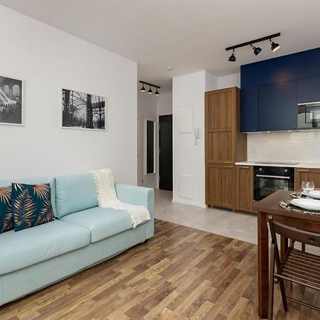Stacja Wola Apartments With Parking By Noclegi Renters Warschau Buitenkant foto