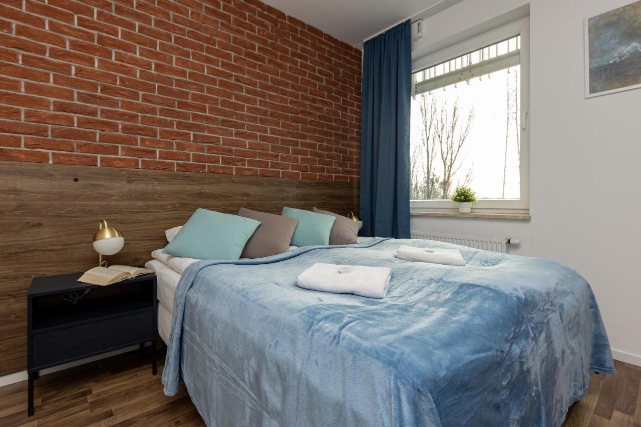 Stacja Wola Apartments With Parking By Noclegi Renters Warschau Buitenkant foto