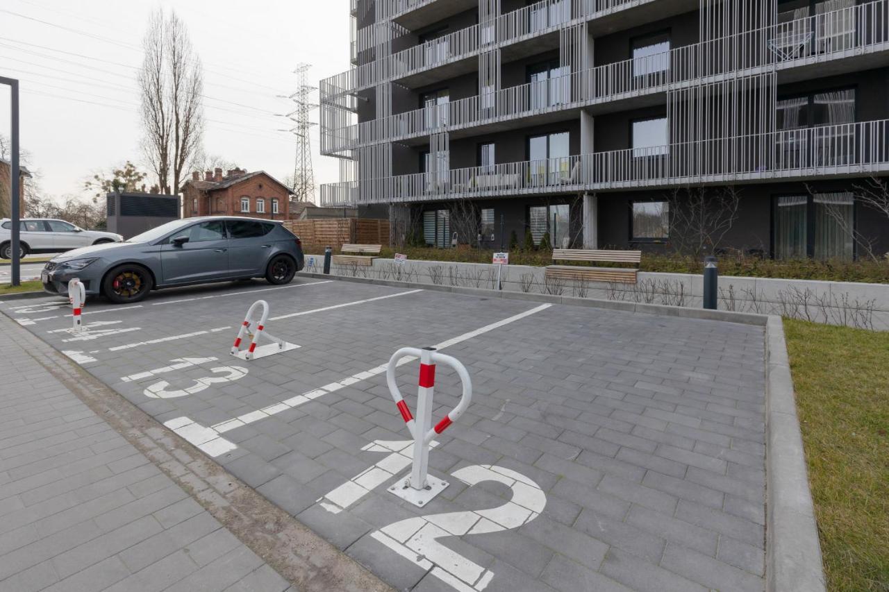 Stacja Wola Apartments With Parking By Noclegi Renters Warschau Buitenkant foto