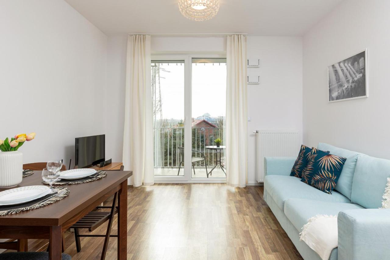 Stacja Wola Apartments With Parking By Noclegi Renters Warschau Buitenkant foto
